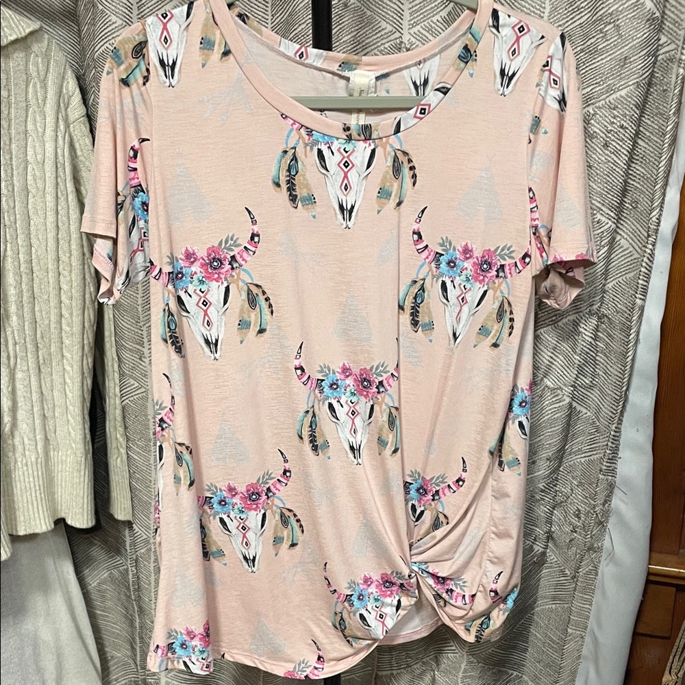 Forever 21 Pink Bull Skull Print Women's Top